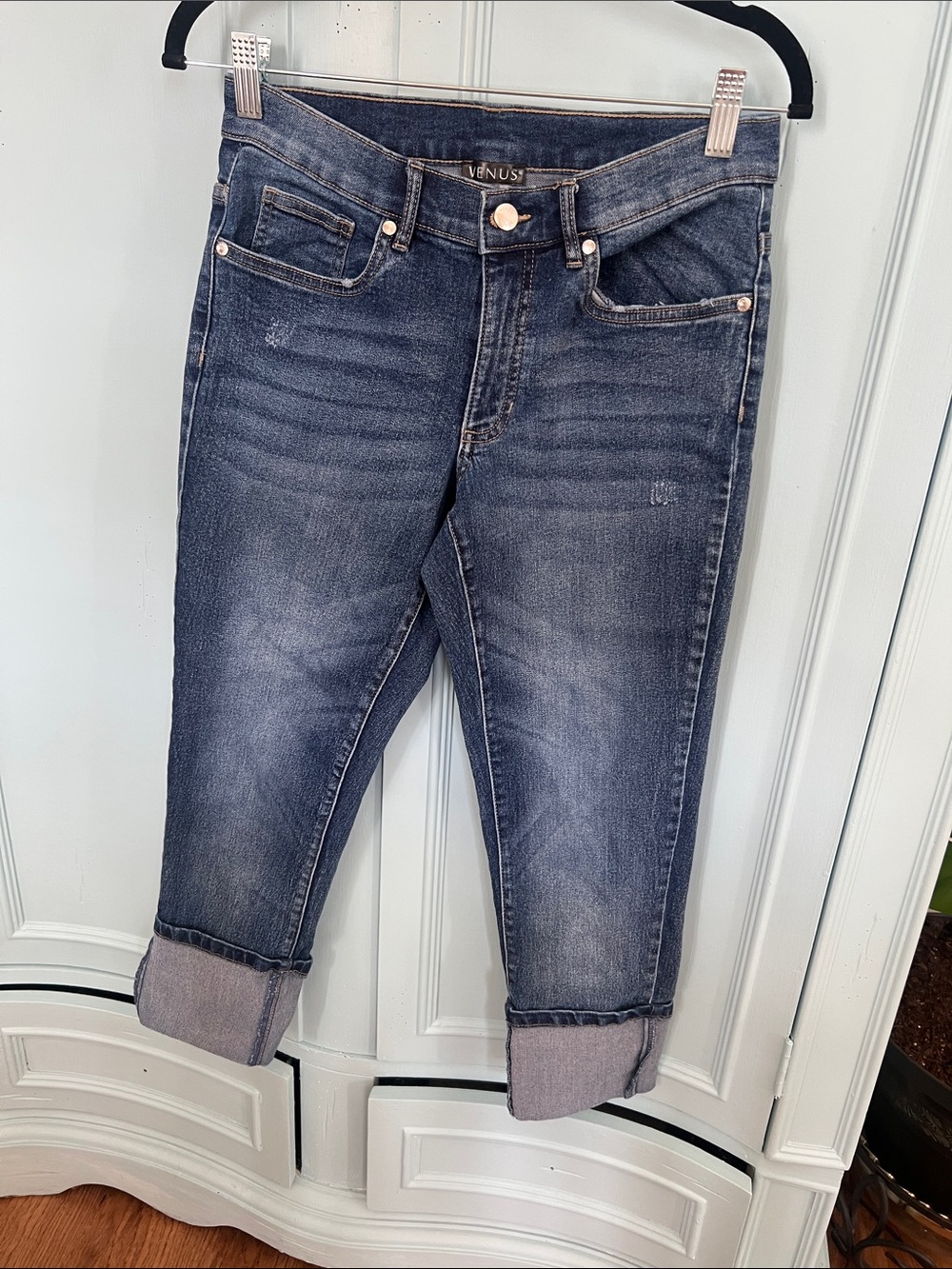VENUS Dark Blue Cropped Roll-Cuff Jeans